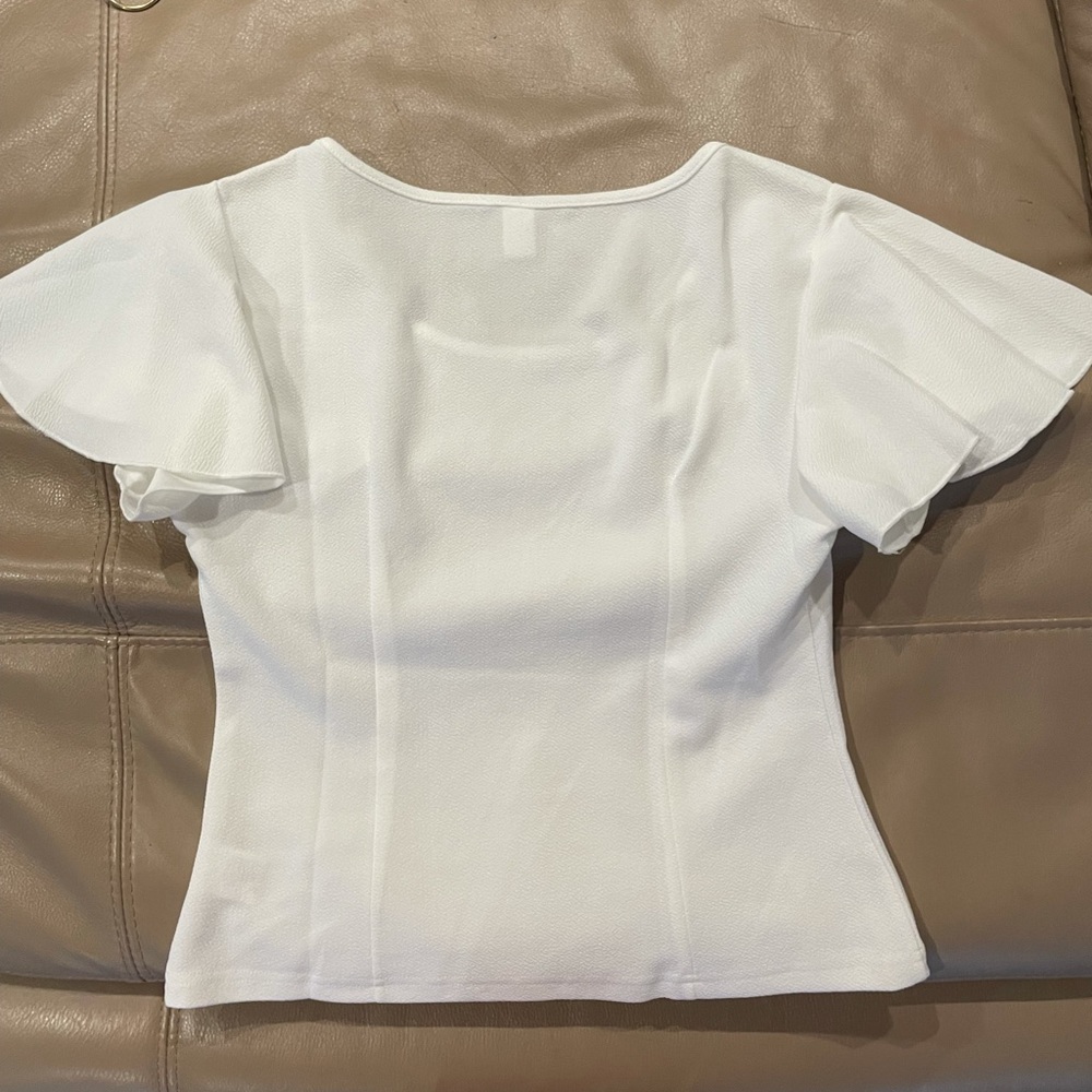 WHITE TOP - Picture 2 of 3